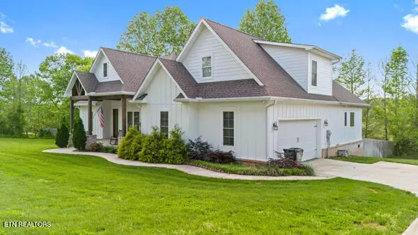 2419 Robin Ridge DR, Maryville, TN 37801