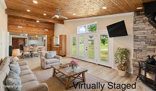 Strawberry Plains, TN 37871,1058 Thorn Grove PIKE