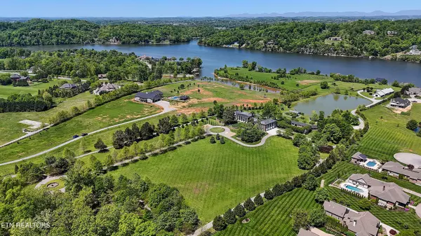 Louisville, TN 37777,3498 Rankin Ferry LOOP