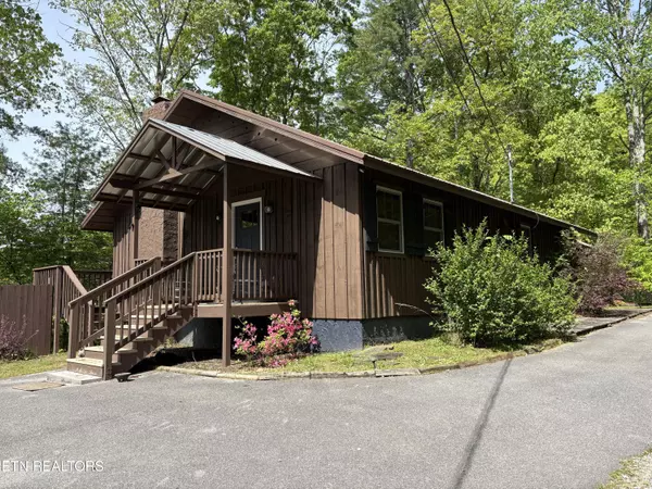 Sevierville, TN 37862,3461 Lost Branch Rd