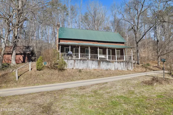 1566 Hawk LN, Seymour, TN 37865
