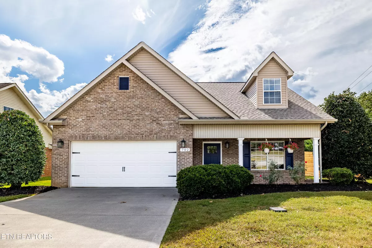 Maryville, TN 37804,702 Kiefer LN