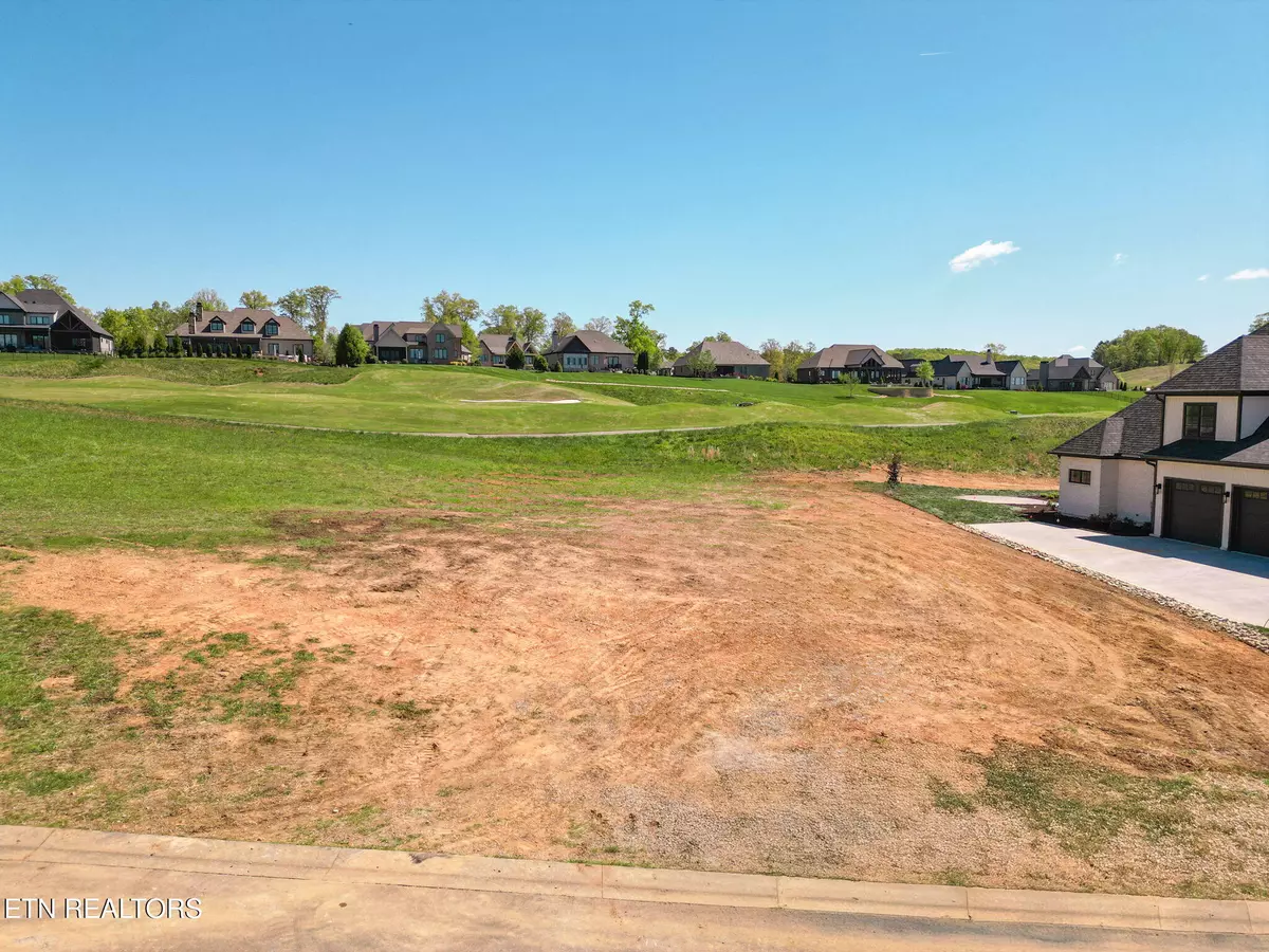 Lenoir City, TN 37772,717 Starboard DR