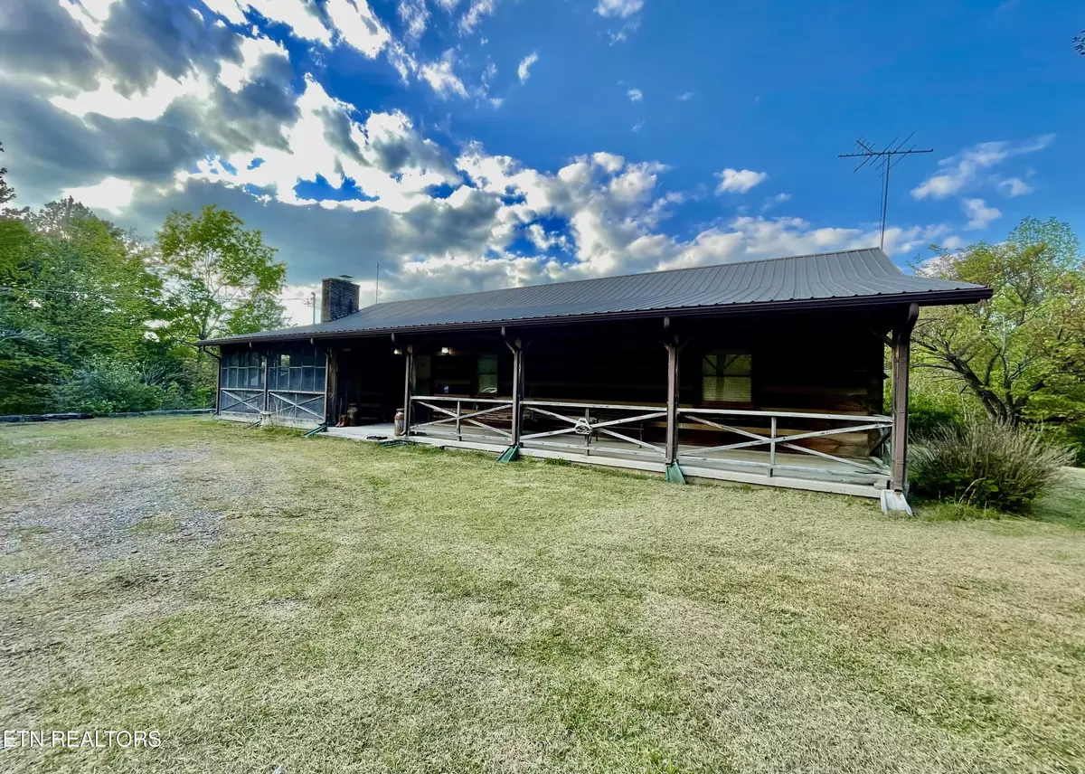 Tellico Plains, TN 37385,116 Old Doc Rogers Rd