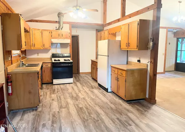 Tellico Plains, TN 37385,116 Old Doc Rogers Rd