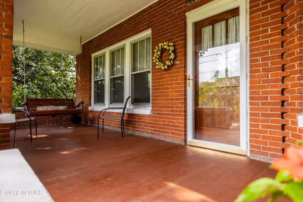 Maryville, TN 37803,101 Davis DR