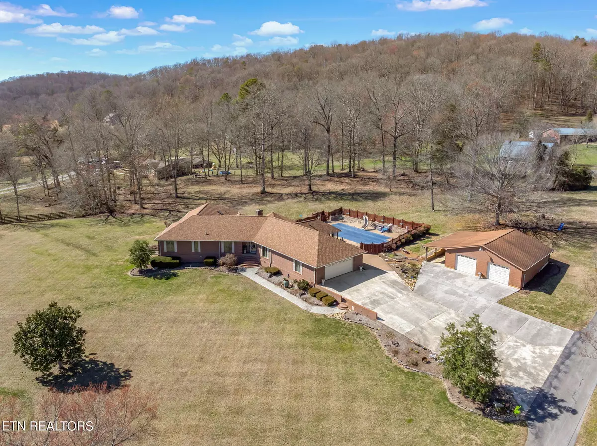 Powell, TN 37849,417 Raccoon Valley Rd