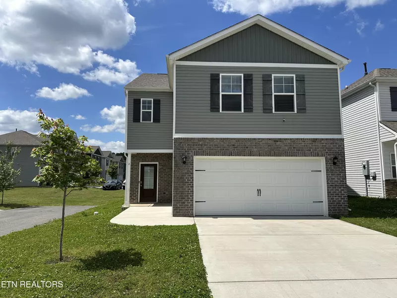 2 Chestnut CT, Clinton, TN 37716