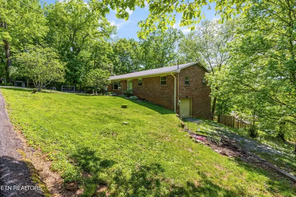 Knoxville, TN 37920,912 Lester Rd