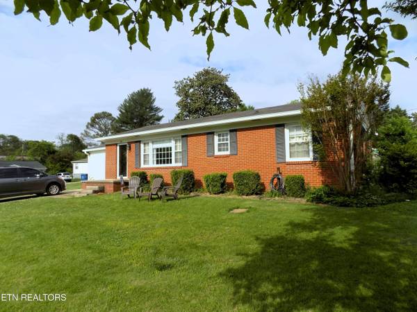 808 Julianne DR, Jefferson City, TN 37760