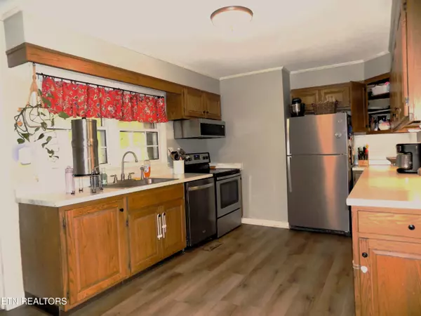 Jefferson City, TN 37760,808 Julianne DR