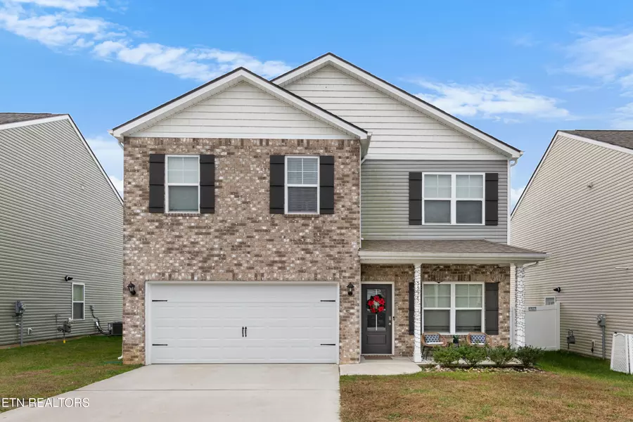 5518 English Holly WAY, Knoxville, TN 37914