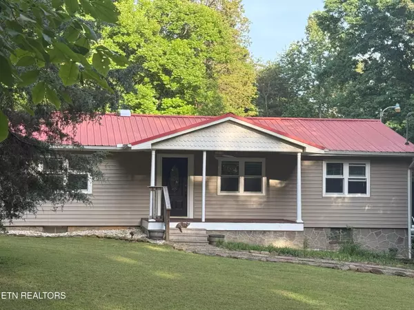 1320 Brady Rd, Newport, TN 37821