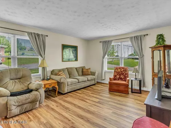 Morristown, TN 37814,293 Brentwood DR