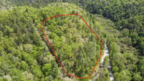 Walland, TN 37886,1820 Oakwood Road Rd