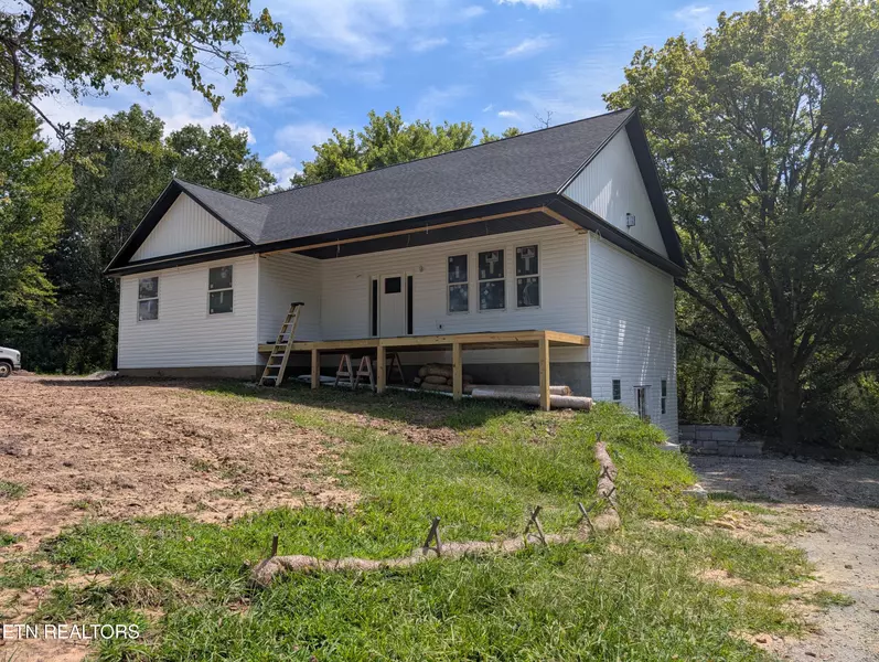 64 Buena Vista DR, Crossville, TN 38555