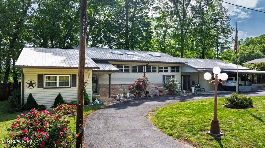 292 Hilltop CIR, Spring City, TN 37381