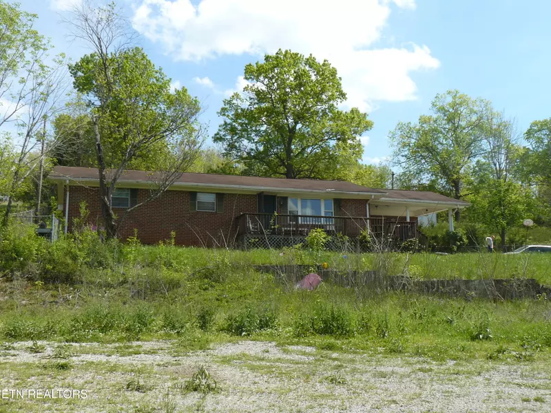115 Standifer LN, Tazewell, TN 37879