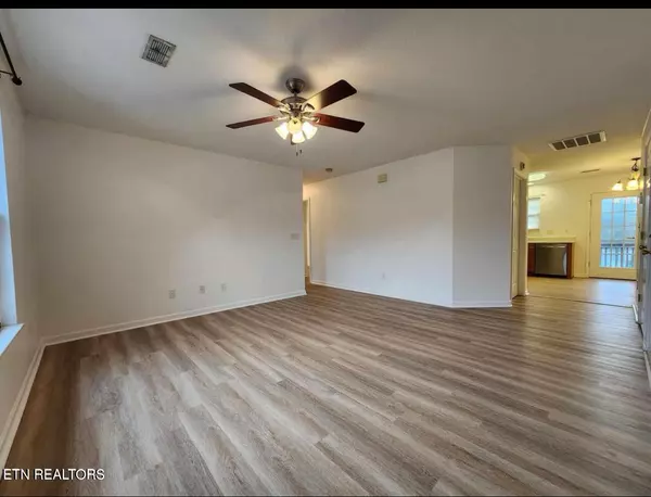 Knoxville, TN 37918,4836 Poplar Crest WAY