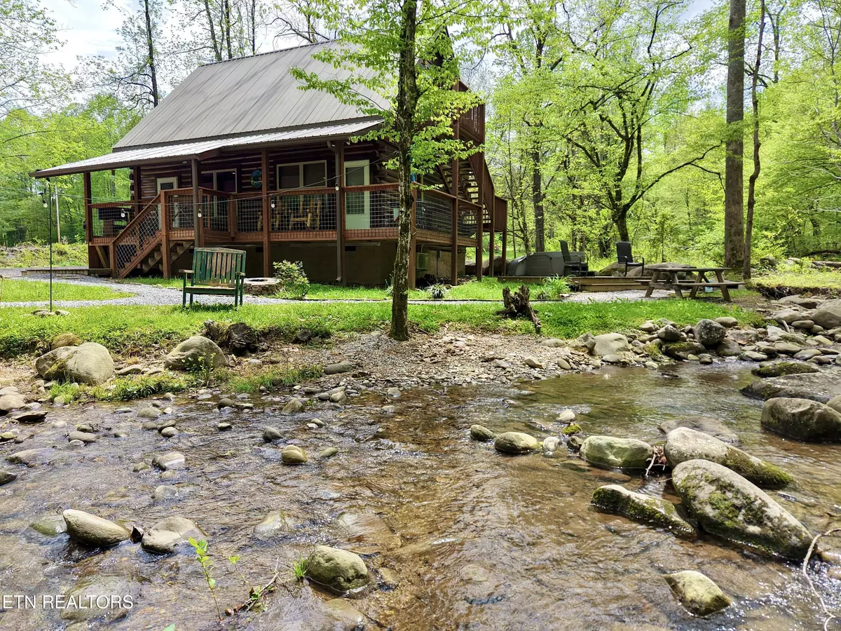 Cosby, TN 37722,5236 Mathis Branch Rd