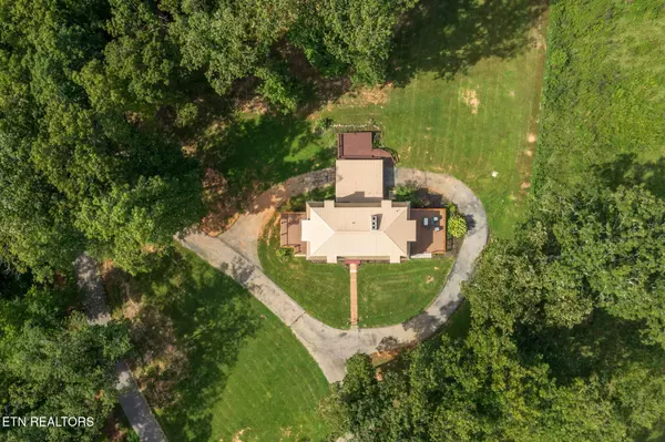 Jefferson City, TN 37760,960 Cave Rd