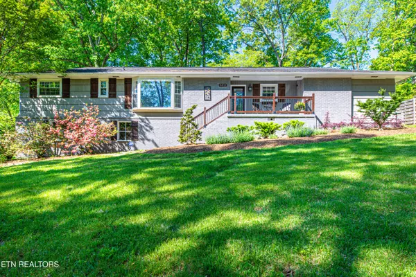 Knoxville, TN 37918,5511 Jacksboro PIKE