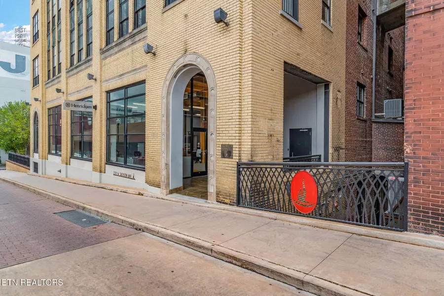 220 Jackson Ave #503, Knoxville, TN 37902