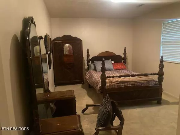 Knoxville, TN 37923,1909 Matthew LN