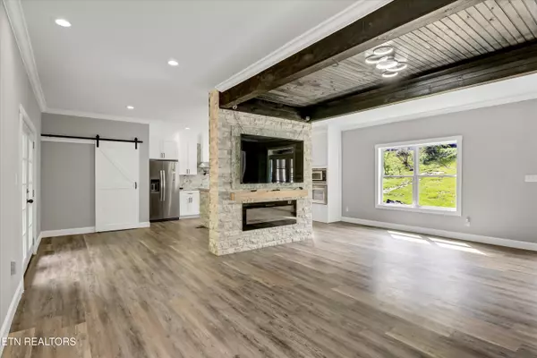 Morristown, TN 37813,2438 Daniels DR