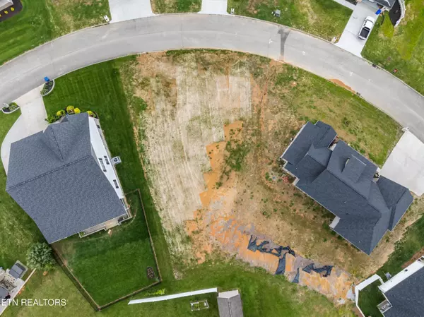 Strawberry Plains, TN 37871,601 Running Brook DR