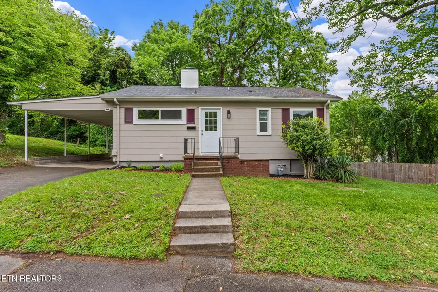 136 Georgia Ave, Oak Ridge, TN 37830