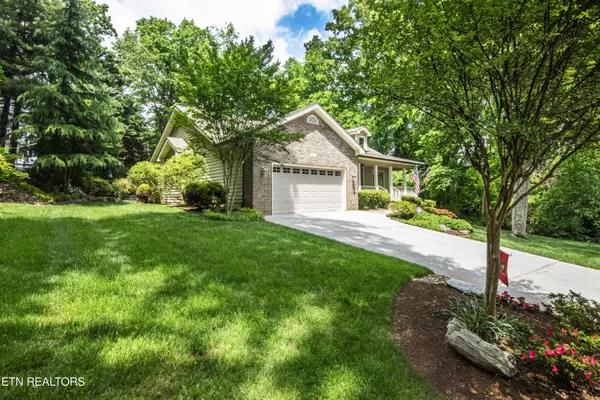 Loudon, TN 37774,122 Saligugi WAY