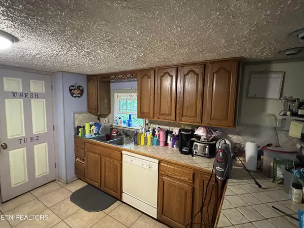 Bybee, TN 37713,3441 Glendale Rd