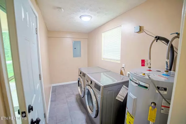 Rockwood, TN 37854,635 Tarwater St