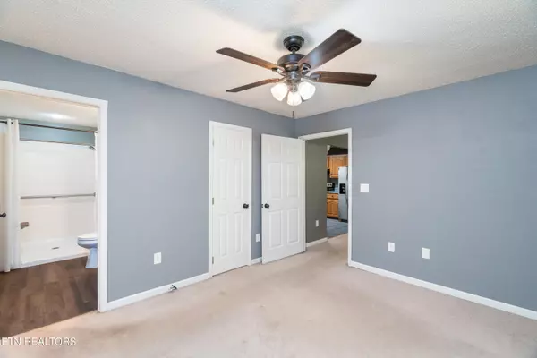 Kingston, TN 37763,308 De Armond Rd