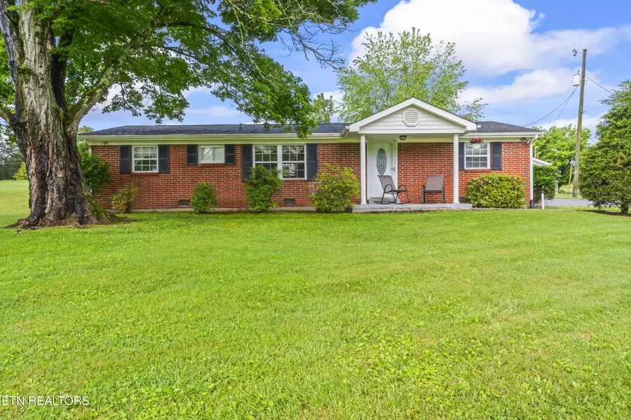 7807 Gibbs Rd, Corryton, TN 37721
