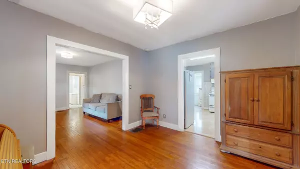 Louisville, TN 37777,4422 Singleton Station Rd