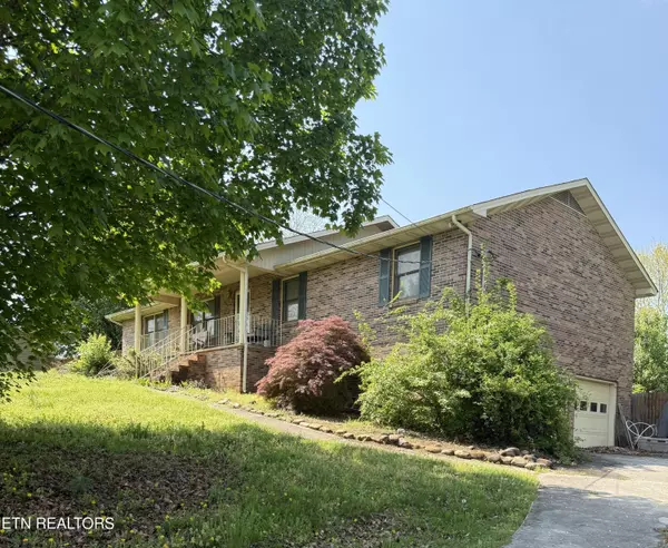 612 Valley View St, Seymour, TN 37865