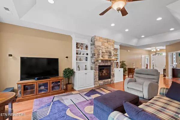 Loudon, TN 37774,115 Tecumseh Lane