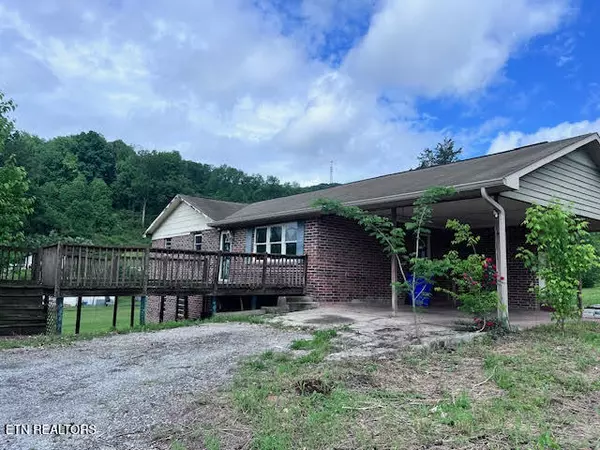Harriman, TN 37748,113 Smith LN