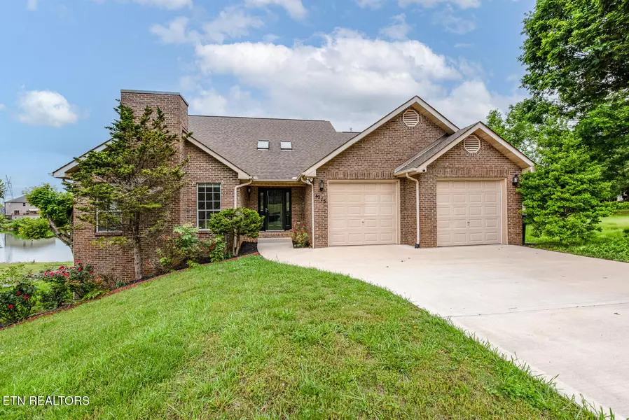 4915 Masters DR, Maryville, TN 37801