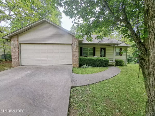 Crossville, TN 38572,2040 Menasha DR