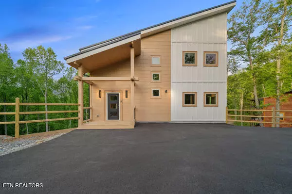Sevierville, TN 37876,1924 Pine CT