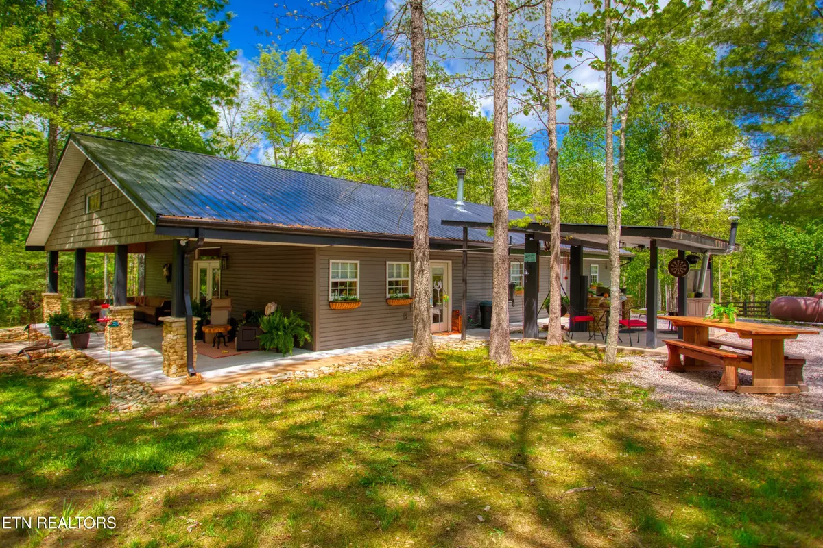 Jamestown, TN 38556,240 Crockett Creek DR