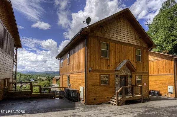 Sevierville, TN 37876,4508 Shangrila WAY