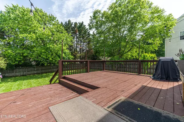 Knoxville, TN 37918,4404 Aylesbury DR