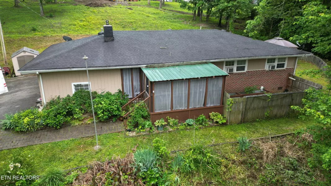 131 Scott. Rd, Harriman, TN 37748