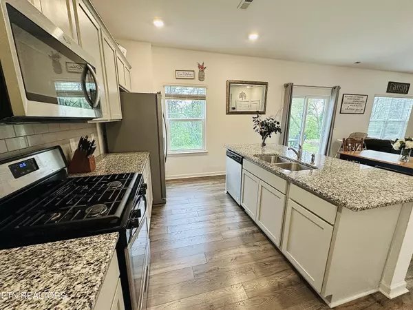 Knoxville, TN 37920,368 Hayley Marie LN