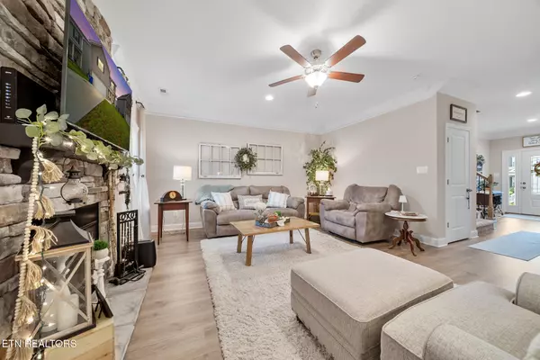 Powell, TN 37849,8138 Zenith LN