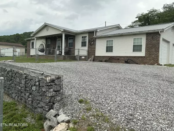 Rocky Top, TN 37769,2838 Lake City Hwy